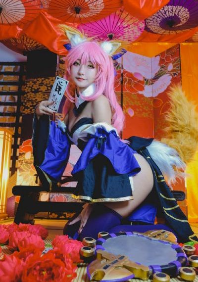 强睡年轻的女经理_4K高清视频观看